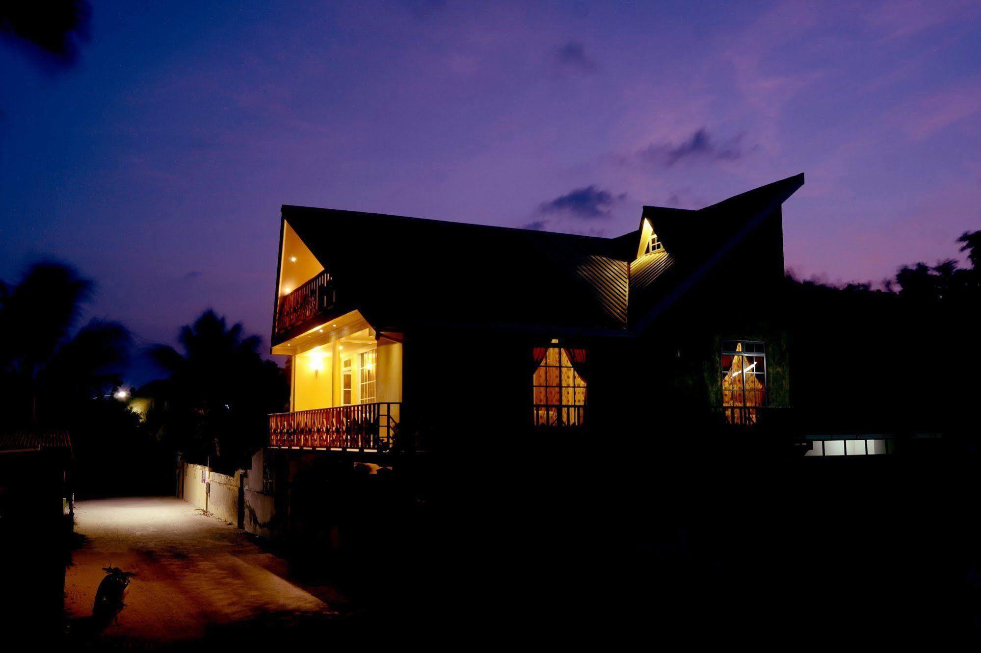 ホテル Lily Rest Maldives マーフシ エクステリア 写真